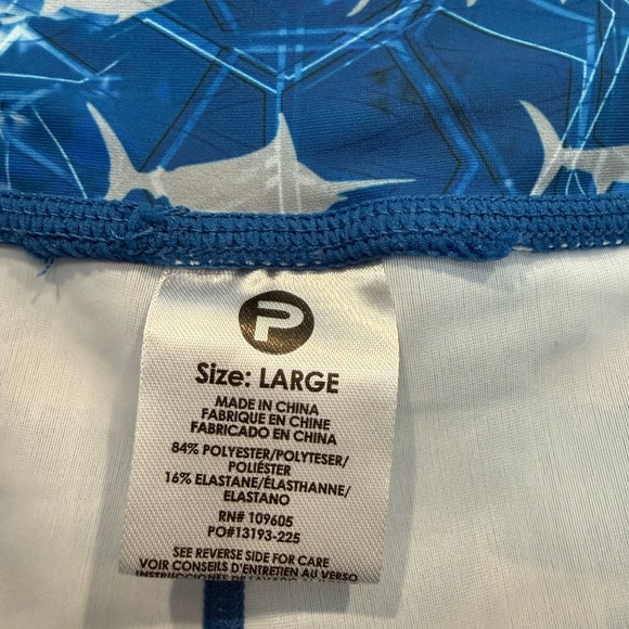 Pelagic Blue Patriotic Shark Print Leggings with Flag Accent - Picture 4 of 4